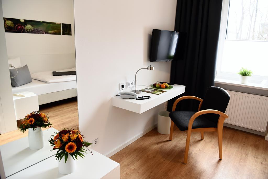 Hotel am alten Park Augsburg Buitenkant foto